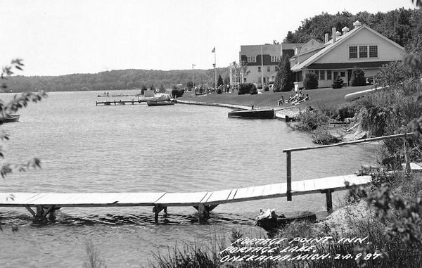 Portage Point Resort (Portage Point Inn) - Vintage Postcard